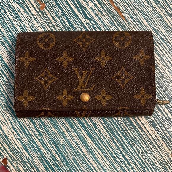 Louis Vuitton Brown Monogram Porte-Amon air Tresor Wallet - Picture 2 of 15